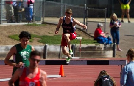 Kevin Poteracke running the Steeplechase.